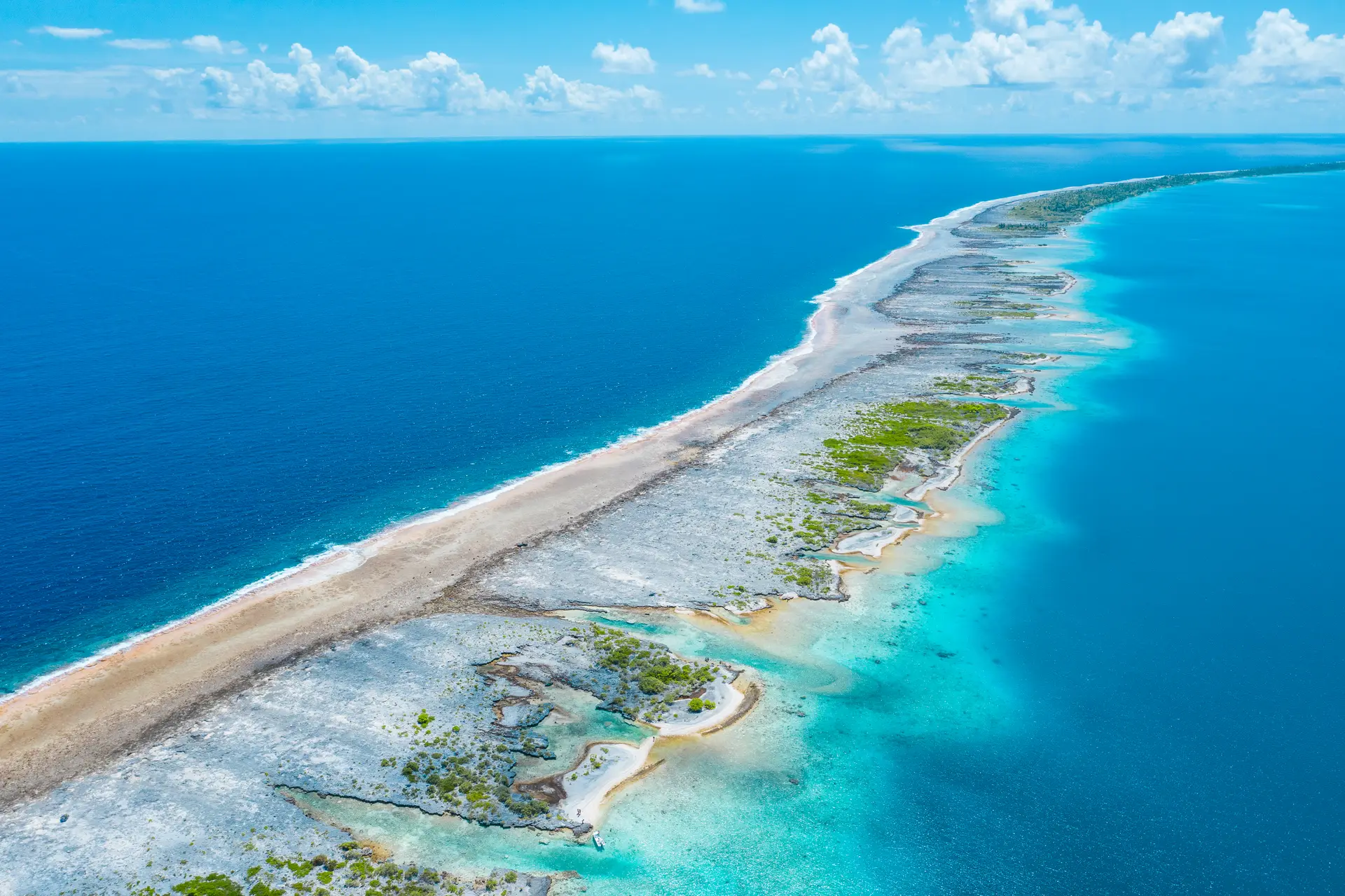 Passe sud de Fakarava et lagon turquoise